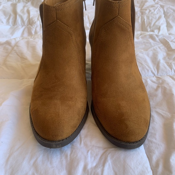 SODA Suede Fringed Zip Ankle Boots - Picture 3 of 4